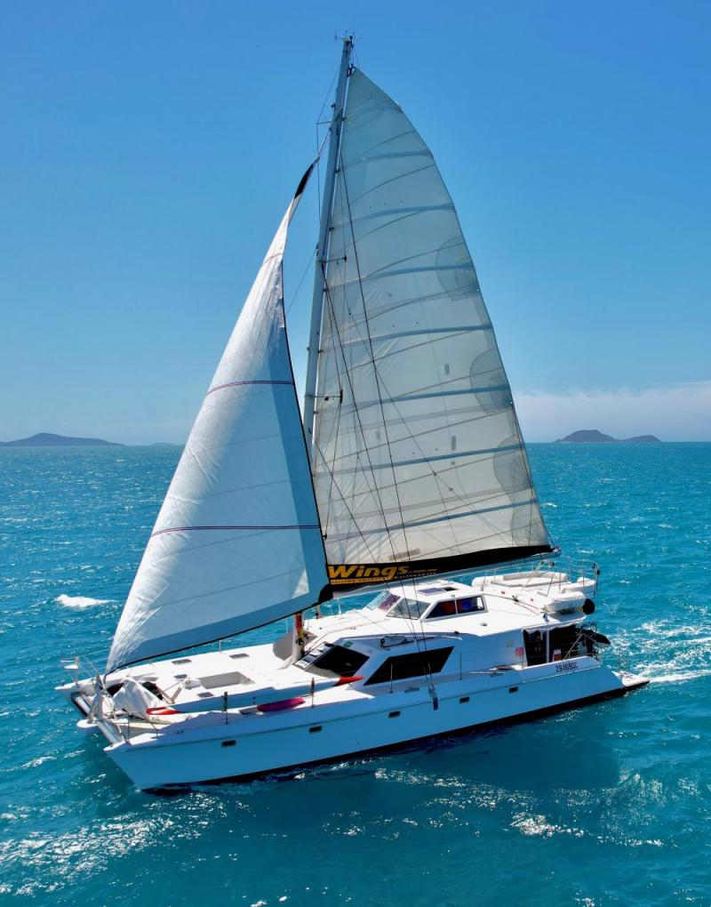 Wings-III-under-sail-side-on-rs
